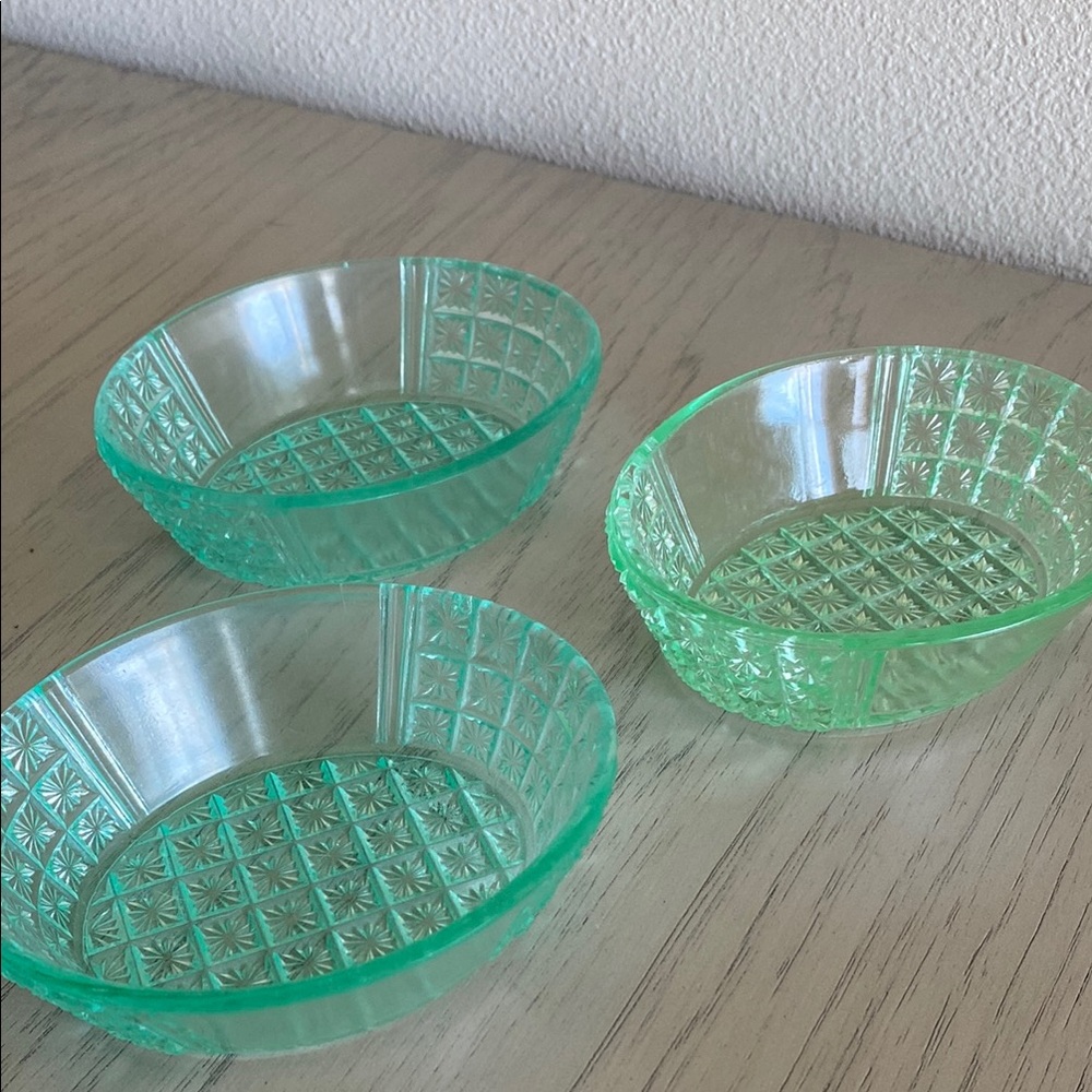 Antique Richard’s And Hartley Uranium Glassware 1880s